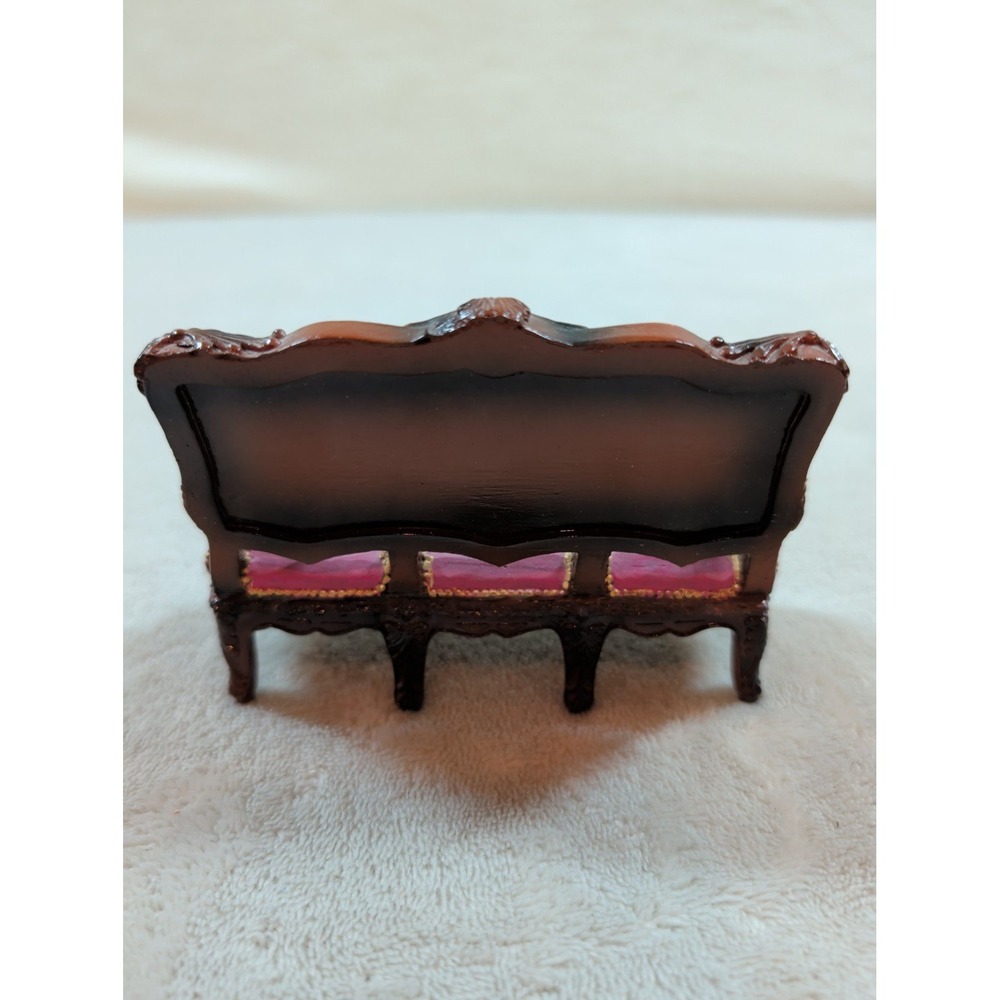 Miniature Victorian Dollhouse Sofa Pink Velvet Gold Trim Resin 1:12 Scale Couch - Picture 4 of 8